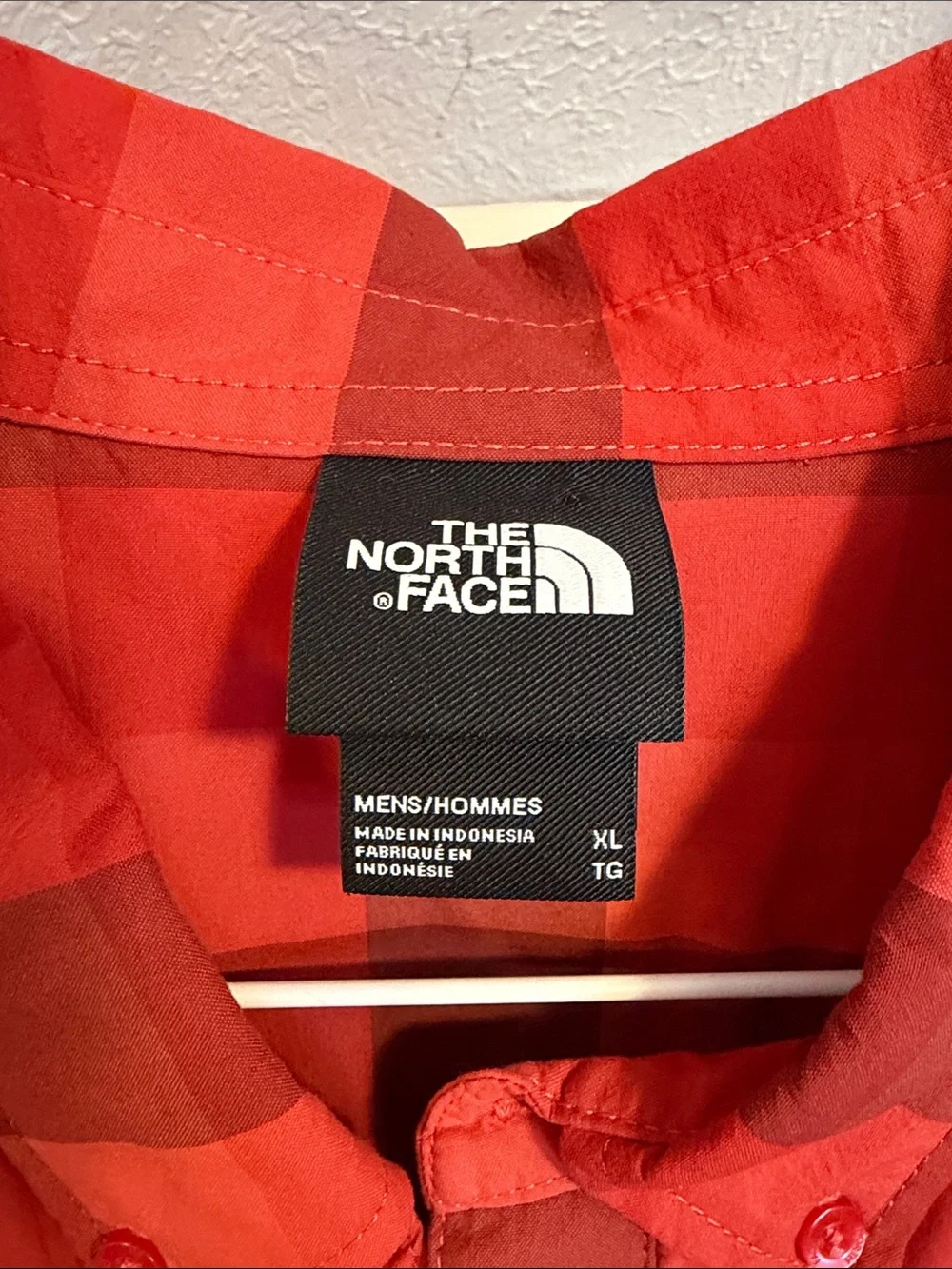 The North Face red checkered short sleeved button down shirt - size XL